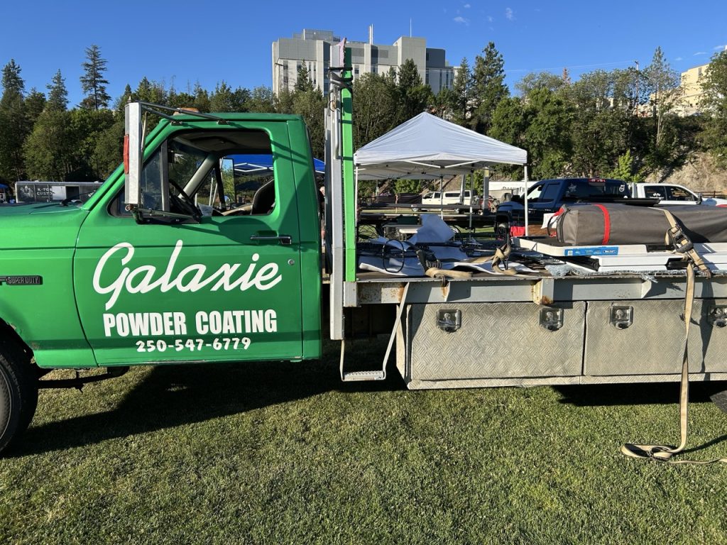 galaxie powder coating gree flat deck truck used for pick up and delivery